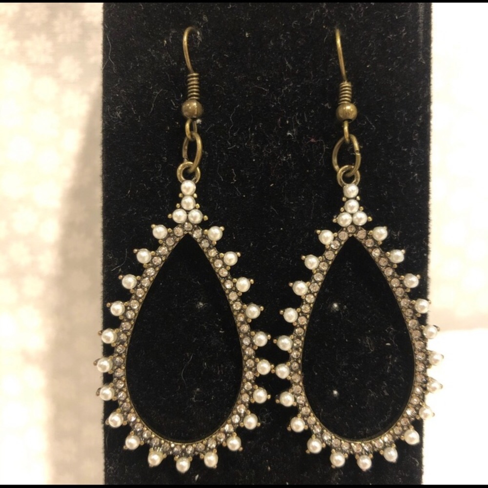 Pearl Bordered Drop Earrings